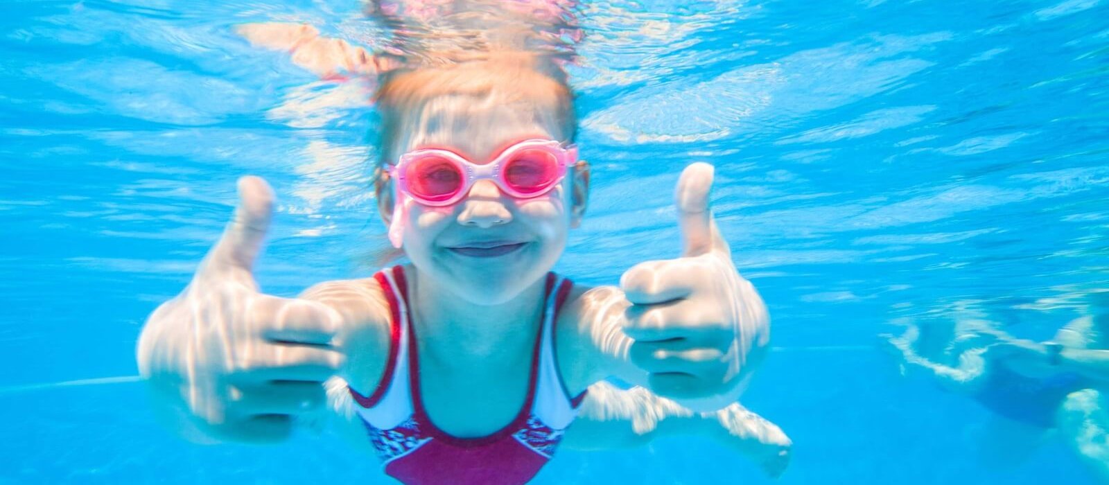 Oriel house   little girl in pool Oriel House Hotel